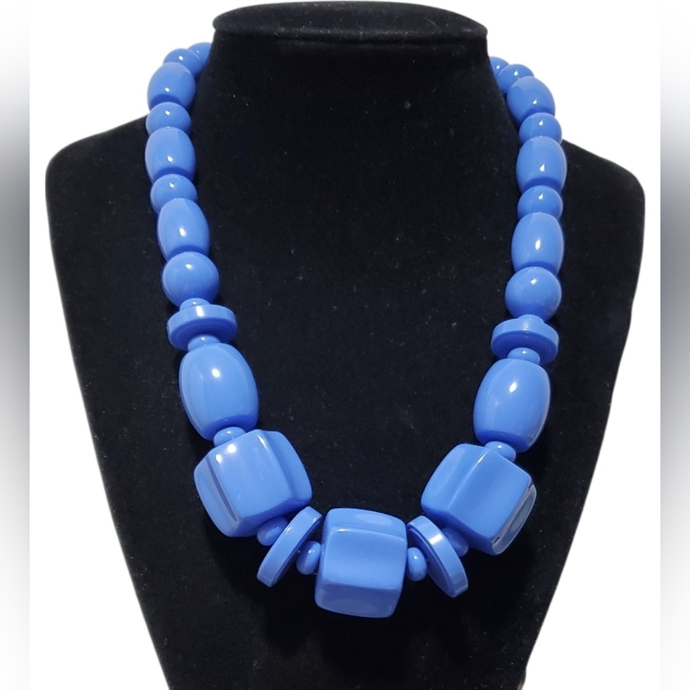 Vtg. RETRO 80s Blue Lucite Necklace